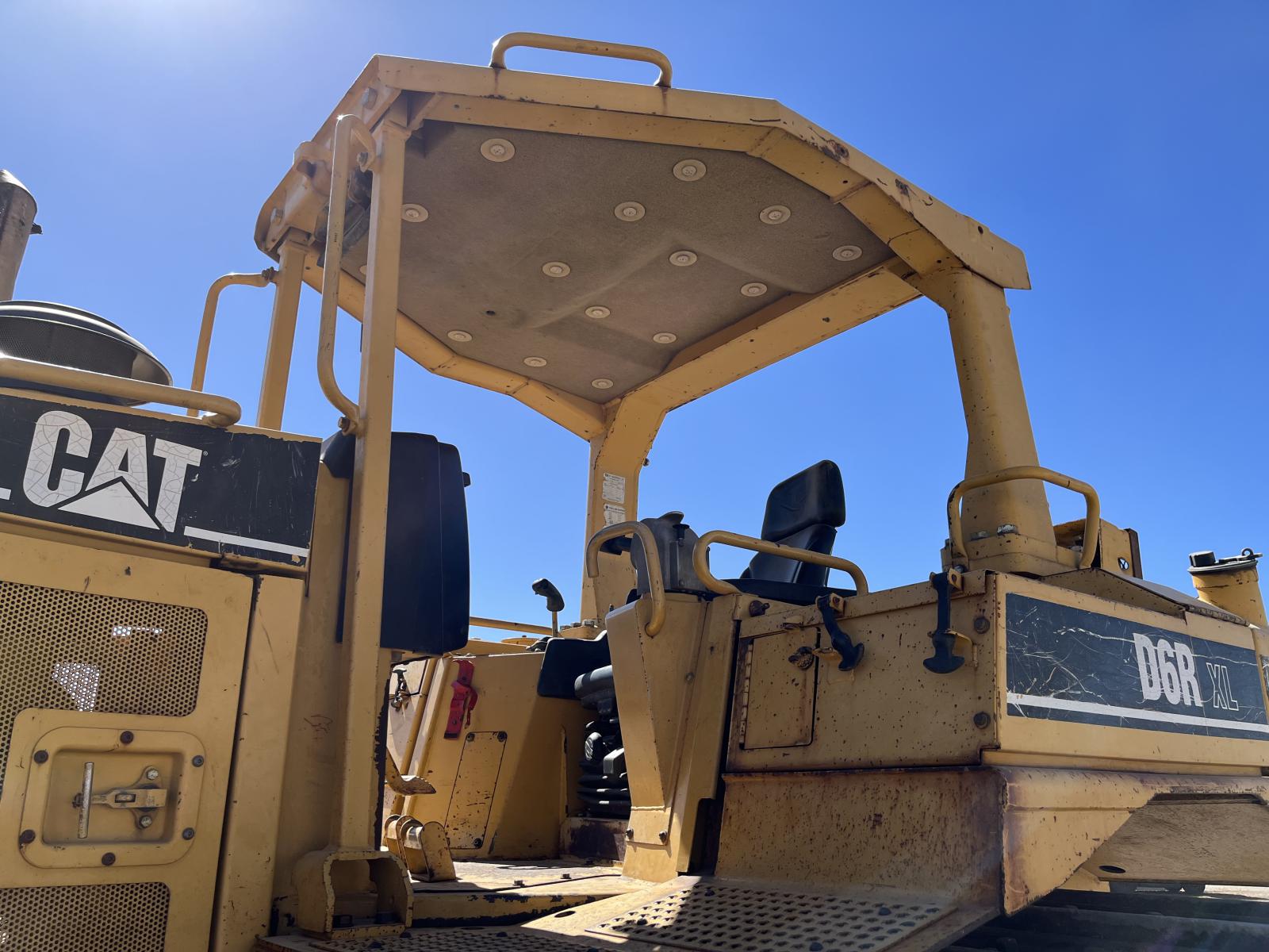 ./imagenes/INVOICE/2019/16898/TOPADOR FRONTAL CATERPILLAR D6R (40).JPG